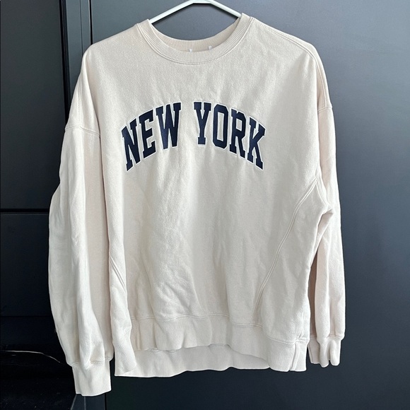 Sweaters - *SOLD* New York Crewneck Sweatshirt